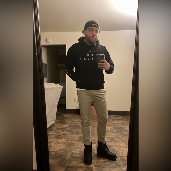 Meet your Posher, Michael - Picture 2 of 8